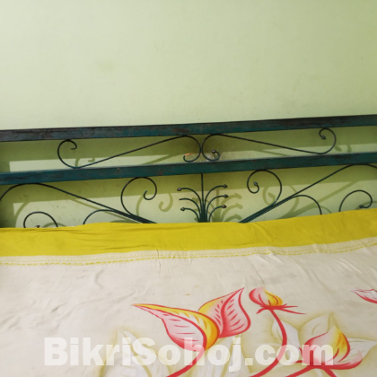 স্টীল খাট